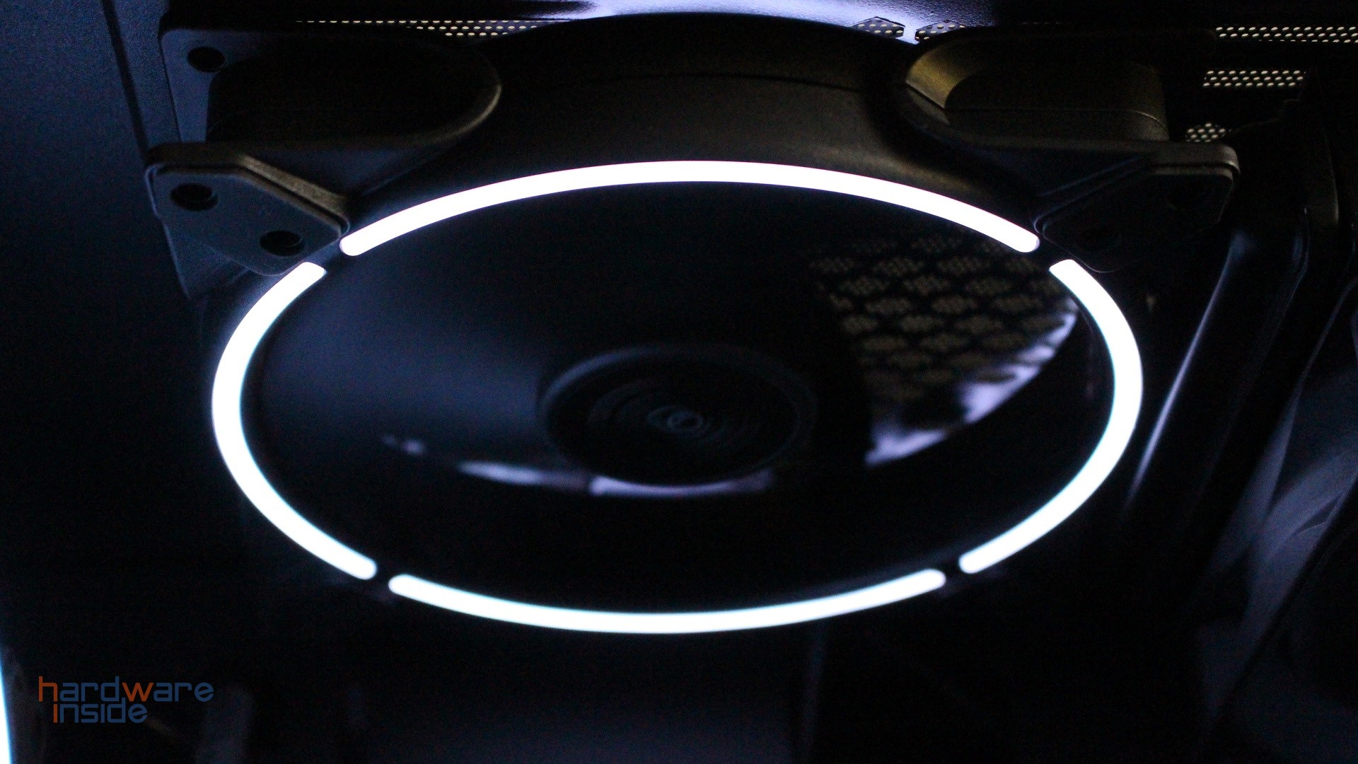 pc-cooler-corona-max-140-20.jpg
